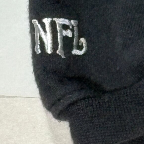 VINTAGE OAKLAND RAIDERS NFL Licensed Embroidered Kid's Hoodie Size SM Black - Picture 4 of 5